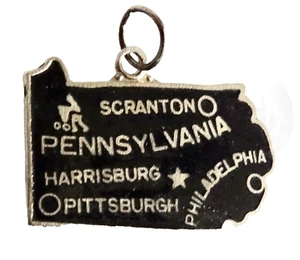 pENNSYLVANIA STATE METAL BLACK ENAMEL CHARM PENDANT VINTAGE JEWELRY neocurio - Picture 1 of 4