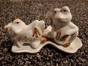 Frog Salt & Pepper Shakers Set - Handcrafted Thailand Ceramic Porcelain, 3 pcs - Picture 1 of 9