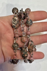 Handmade Wired Carved Pink Rhodonite Wedding Cake Beads Silver tone Necklace - Picture 1 of 4