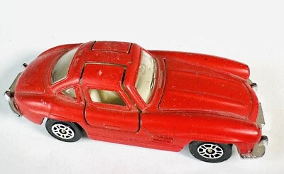 1988 Corgi Mercedes 300SL Gullwing: Red w White interior, opening doors 1/64 Toy - Image 1 of 4