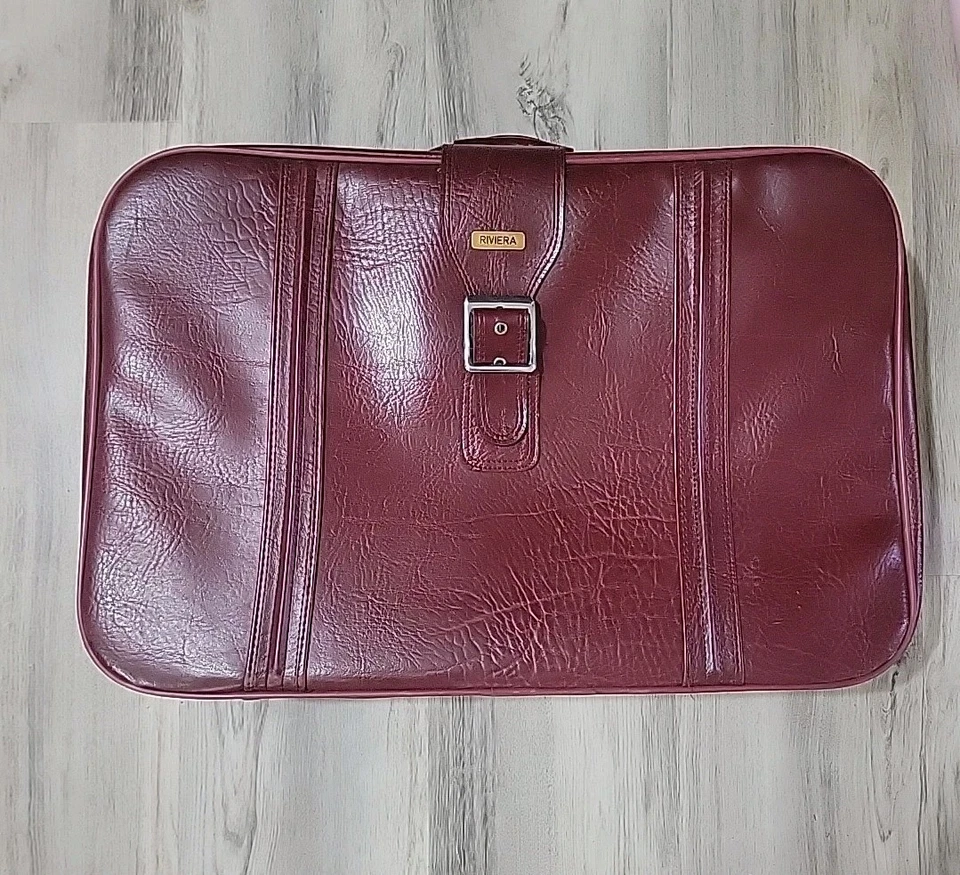 Maleta de equipaje de viaje vintage grande de imitación de cuero rojo granate Riviera Foto 1 de 4