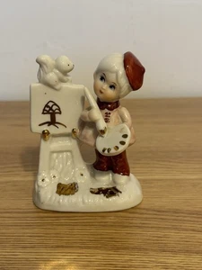 "Estatuilla de cerámica de niña artista con ardilla 4"" T vintage" - Imagen 1 de 7