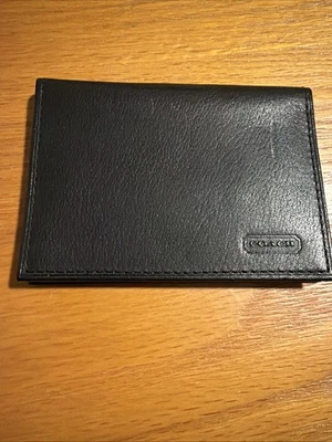 Estuche tipo billetera con tarjetero o identificación Coach Foto 1 de 4