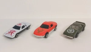 Set Of Three Unbranded Diecast Cars Vintage (Has Wear) Collectable - Picture 1 of 9