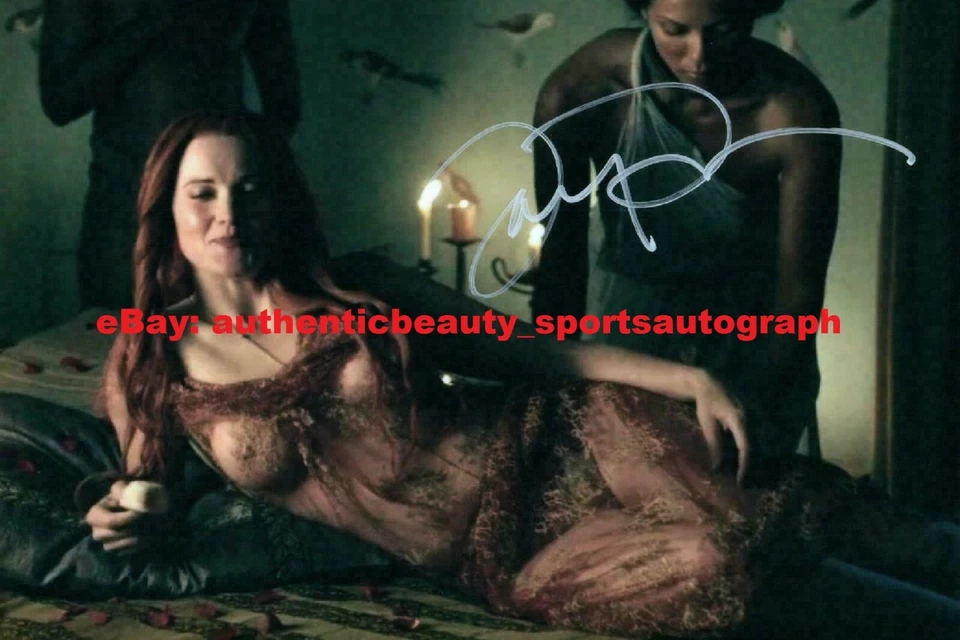 LUCY LAWLESS XENA WARRIOR PRINCESS HOT AUTO SIGNED 12x18 POSTER PHOTO REPRINT RP - Image 1 of 1