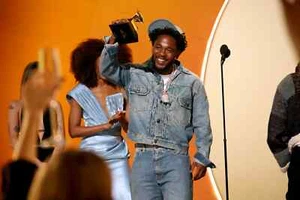 Kendrick Lamar gana Canción del Año - 67º Premio Grammy - Foto Brillante 4x6 - Imagen 1 de 1