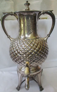 ANTIGUA URNA DE CAFÉ SAMOVAR MERIDEN BRITÁNICA CUÁDRUPLE PLACA PLATEADA DE 1800 - Imagen 1 de 15