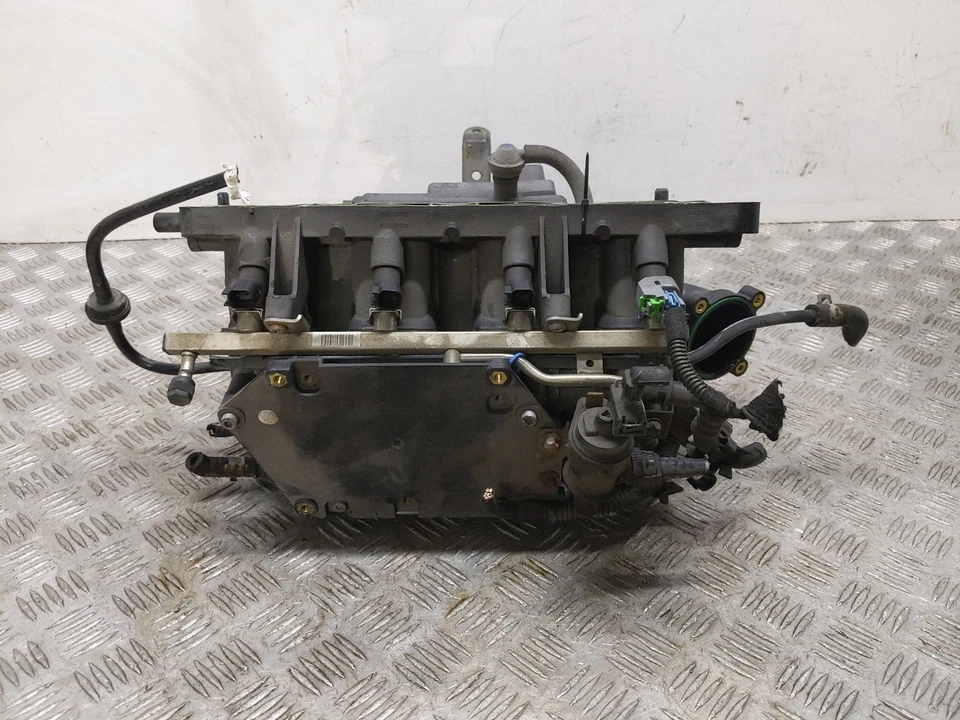 VAUXHALL ASTRA H TWIN TOP AIR 2007-2010 INTAKE MANIFOLD  — 第 1/4 张图片