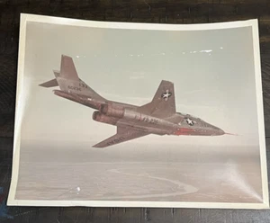 Foto de colección de la Fuerza Aérea de los Estados Unidos McDonnell Aircraft F-101 Voodoo Fighter Jet 1958 USAF - Imagen 1 de 11