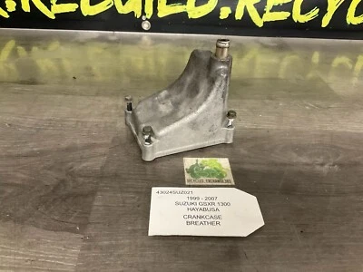 99 00 01 02 03 04 05 06 07 SUZUKI GSXR 1300 HAYABUSA CRANKCASE BREATHER F37 Foto 1 de 4
