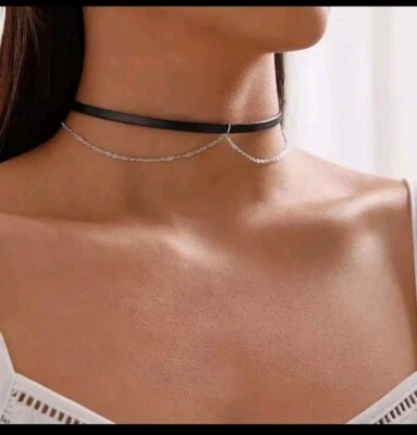 Collana Girocollo In Caucciù Nero Con Brillantini Gotico Dark Ragazza Molto Sexy - Immagine 1 di 4