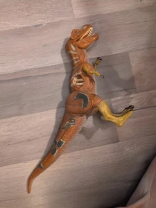 Jurassic Park Dinosaurs 1999 Walmart Exclusive Tyrannosaurus Rex JP 22. H5 - Picture 1 of 6