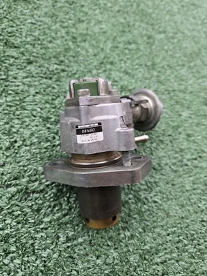 Bomba de combustible de alta presión Lexus LS460 2007-2017 4,6 L V8 OEM 07-17 LS460L usada Foto 1 de 4