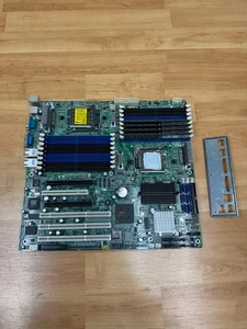 TYAN S2932 S2932G2NR-L-B presa doppia con B16x SLOT DI MEMORIA I/O SCUDO INCLUSO - Foto 1 di 5