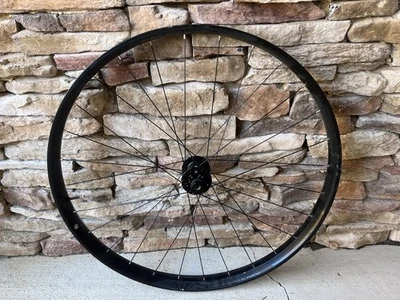 Sun Ringle 29” Duroc 50 rueda delantera - 110 Boost Bontrager buje - 15x110 Foto 1 de 4