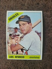 1966 Topps Baseball Luis Aparicio #90 - Baltimore Orioles Legend 