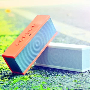 10W Portable Bluetooth UNIVERSAL SPEAKER Wireless Speakerphone MIC Loud WHITE - Imagen 1 de 8