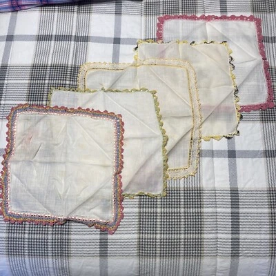 Lote de 5 pañuelos vintage bordados con bordes de encaje Foto 1 de 4