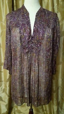 WALLIS pre-owned  ladies top size M - Great condition - Sequin neckline & front - Image 1 of 4