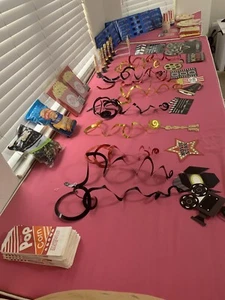 MOVIE NIGHT 100+ PC THEATER PARTY (16) SUPPLIES POPCORN PLATES CUPS INVITATIONS+ - Picture 1 of 15