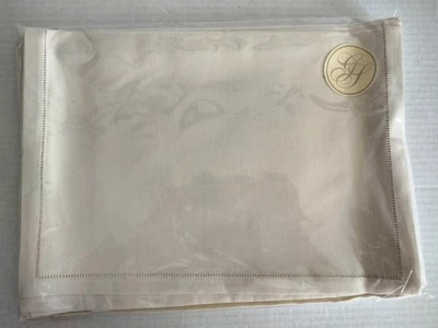 12 Gracious Style Tudor Ivory Pure Linen Italy Placemats 14" x 20" - Image 1 of 4