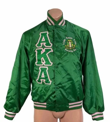Chaqueta de satén vintage años 80 Alpha Kappa Alpha AKA 1908 Sorority verde rosa talla Foto 1 de 4