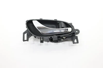 Manija de puerta interior Rogue Except Sport 2014-2020 Rh 80670-7fl0b Foto 1 de 4