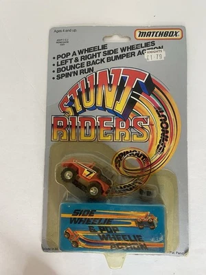 Matchbox Stunt Riders Coche Jeep CJ Renegade 5501 Wheelies Ljn Nuevo En Paquete Raro Foto 1 de 4