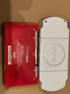 Nintendo 3DS Rot & PSP 3000 Weiß Set - Bild 1 von 5
