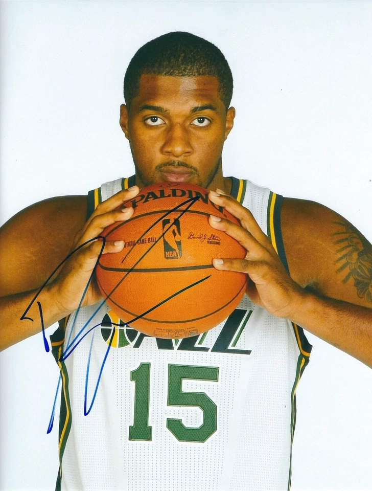 Foto autografiada firmada 8x10 de Derrick Favors Utah Jazz con certificado de autenticidad Foto 1 de 1