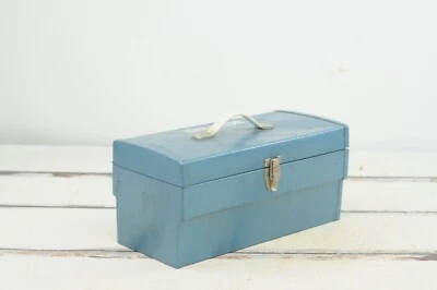 Vintage . Gilbert Industries Erector Set in original Blue Tool Box Case Pamphlet - Image 1 of 4