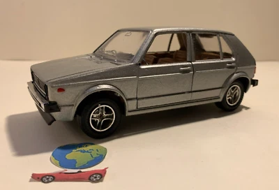 Mattel Mebetoys HotWheels VW Golf, automodello scala 1:24 - 1:25, vintage (1376) - Immagine 1 di 4