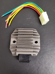 🔥🔥Regulator Rectifier + Plug For Yamaha - YZF600🔥🔥 - Picture 1 of 3