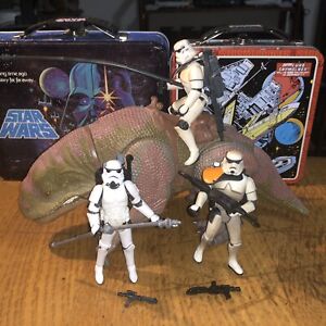 Star Wars Dewback and Sand troopers