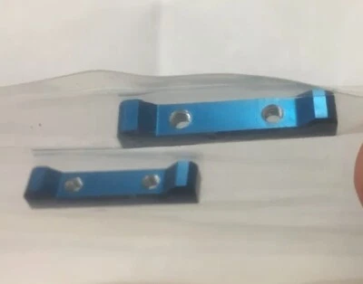 Diggity Designs 420 28 Team Associated RC18T V1 Blue Aluminium Hinge Pin Braces - Image 1 of 4