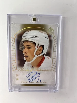 2015-16 SP Authentic Marks of Distinction Dylan Larkin Rookie Auto /25 - Image 1 of 2