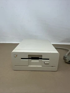 Commodore Amiga 1010 External 3.5 Disk Drive Untested - Afbeelding 1 van 8