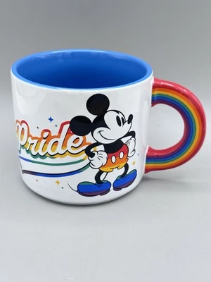 Taza arco iris Mickey Mouse Pride Collection Disneyland 2024 17 oz Foto 1 de 4