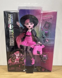 Monster High Draculaura Doll with Pet Bat-Cat Count Fabulous Mattel New Toy - Picture 1 of 16