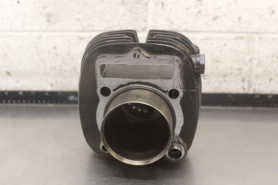 1980 Yamaha TT250 MOTOR CILINDRO FURO JARRO E PISTÃO Y859 - Imagem 1 de 4