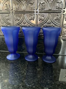 Anchor Hocking Cobalt Blue Frosted Fountainware 12 oz Fountain Parfait Glasses - Bild 1 von 9