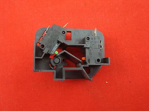 SIEMENS QuantumSpeed HB86Q560 Nandschalter Mikroschalter Rechts #OZ-917 - Bild 1 von 5