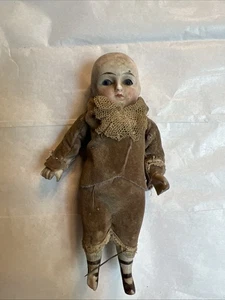 Antike deutsche Biskuit Puppe Glasaugen Samt Outfit 5" groß um 1910 #D - Bild 1 von 10