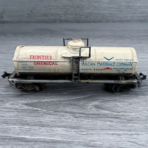 N Scale ATLAS Single Dome Tank Car Frontier Chemical UCLX 1012 Weathered Painted - Picture 1 of 12