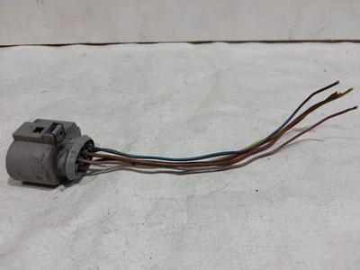 2005 to 2008 Audi A4 S4 A4 Quattro RS4 Taillight Wiring Pigtail Connector - Image 1 of 3