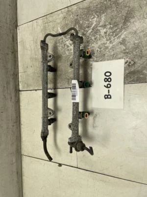 Hyundai Santa Fe 2003 2,7 L inyector de combustible riel regulador de presión con inyectores Foto 1 de 4