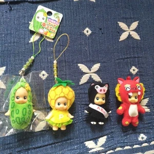 Juego de correas locales Kewpie Okinawa Goya Shisa piña felpa encanto lote - Imagen 1 de 2
