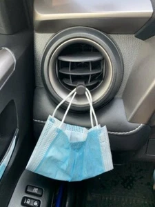 Percha de gancho de ventilación para coche para máscaras faciales y otros elementos del tablero - Imagen 1 de 8