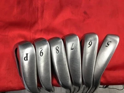 DUNLOP  XXIO7 Iron Set XXIO (2012)  Flex R - Image 1 of 4