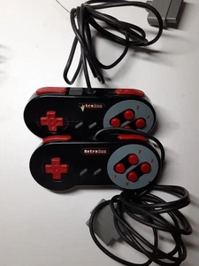 Controlador Retro-Bit SNES Retro Bit Cableado Rojo y Negro - Juego de 2 - Imagen 1 de 1
